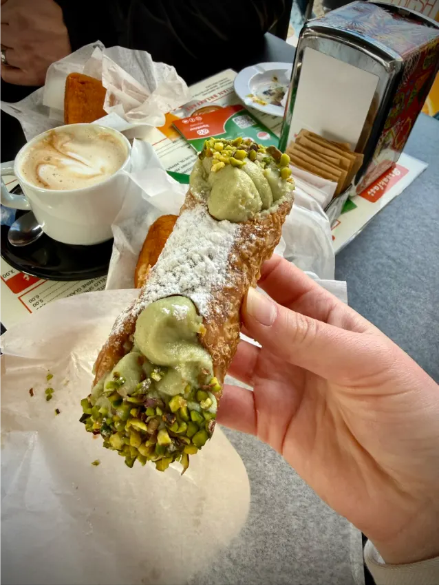 pistáciová cannoli