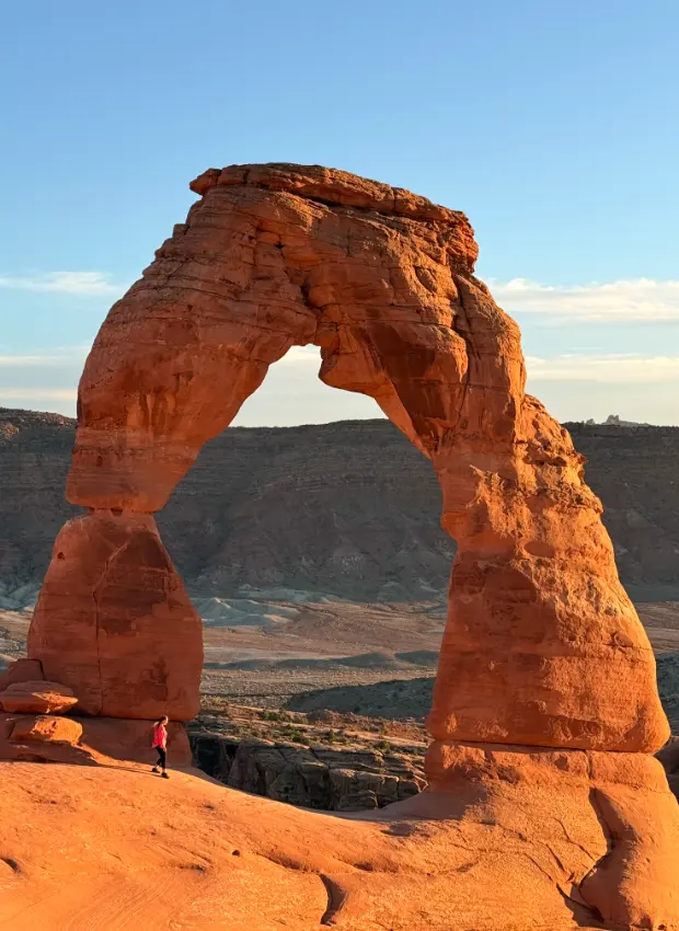 Delicate Arch v Arches