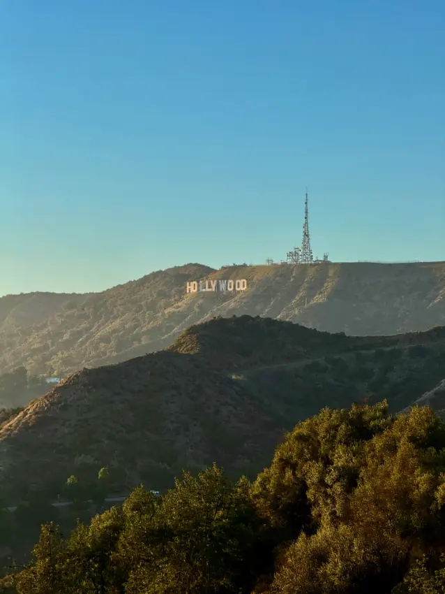 nápis Hollywood z Griffith Observatory